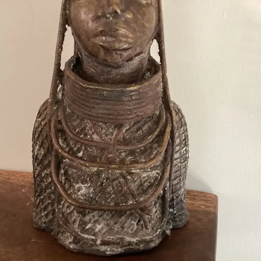 Cast Bronze Bust of King of Benin Nigeria African Antique vintage